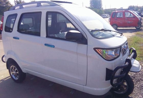 sloot de Nieuwe Goedkope Vrachtwagen van de de Goede Kwaliteitsstortplaats van 2018China 175cc Tuc Tuc Travel 3 de Motorfietsaanhangwagens van de Wielenbenzine Cabinedriewieler in