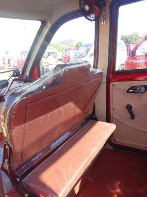 Gesloten Lichaam 3 Driewieler van de Wiel de Volwassen 2.7m *1.2m*1.8m Benzine