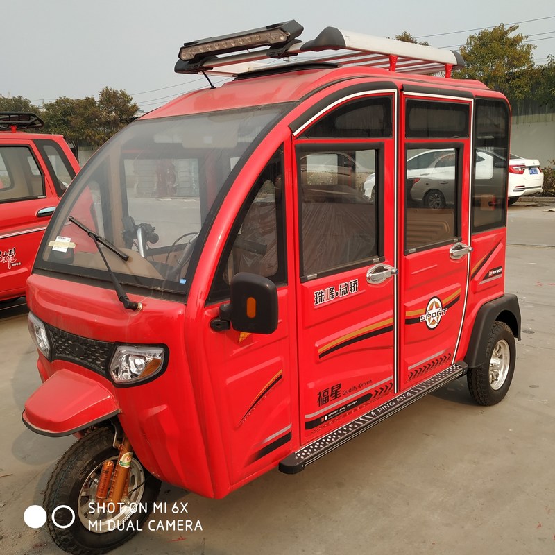 Van ChinaTricycleManufactureenclosedtricycle Autotuk TukPassenger Benzinetype Met drie wielen van de Benzinemini diesel tricycle